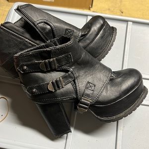 Deena Ozzy Platform Heels